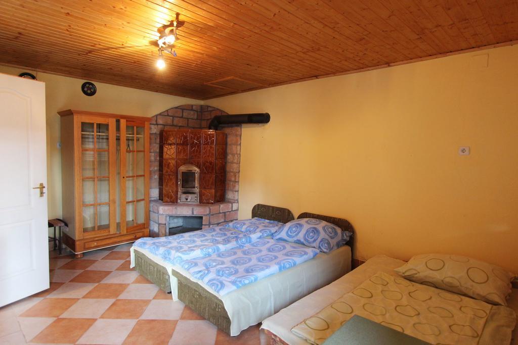 Toldi Vendégház Felsőtold Exterior foto