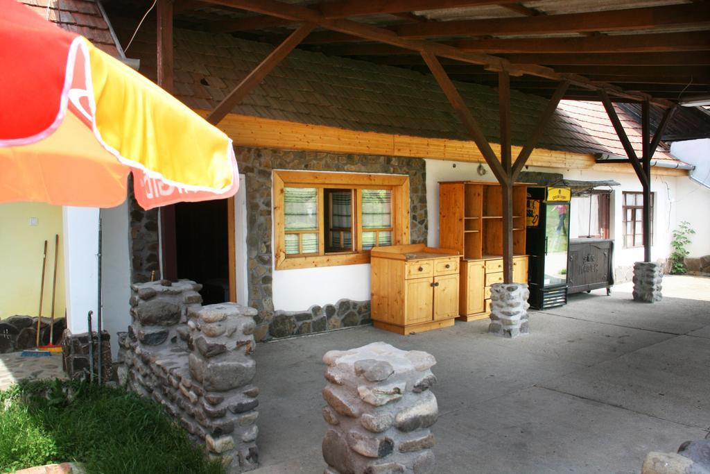 Toldi Vendégház Felsőtold Exterior foto