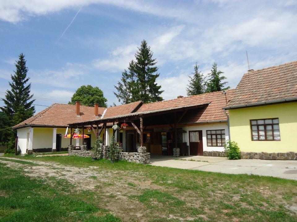 Toldi Vendégház Felsőtold Exterior foto